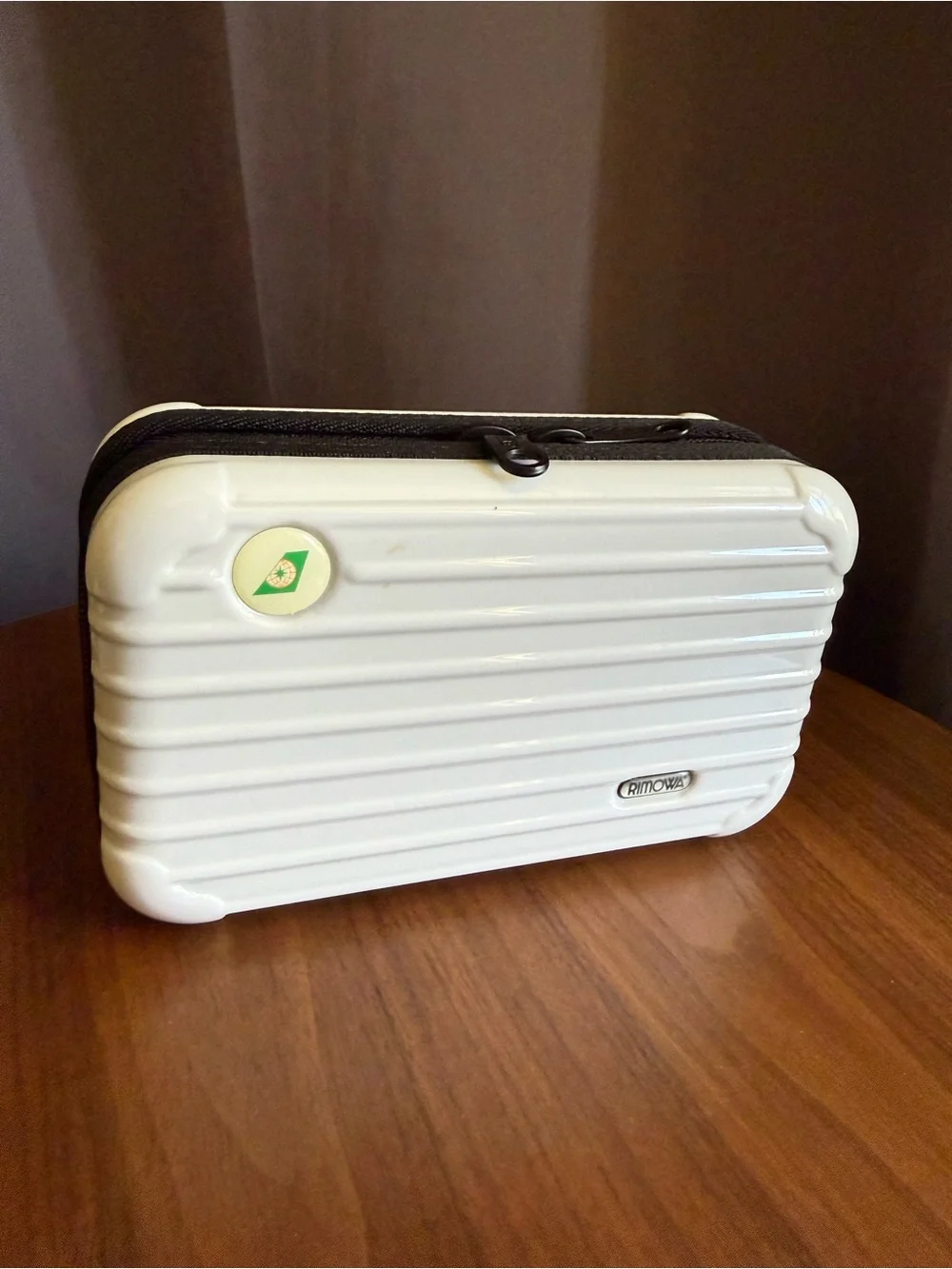 RIMOWA White Hard-Shell Accessory Case with Zip